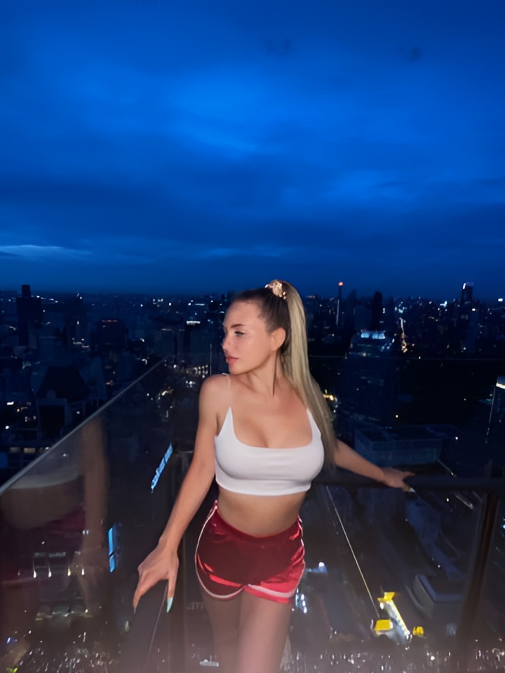 Лаура привлекальеная девушка из Димитровграда цена от 3000 руб