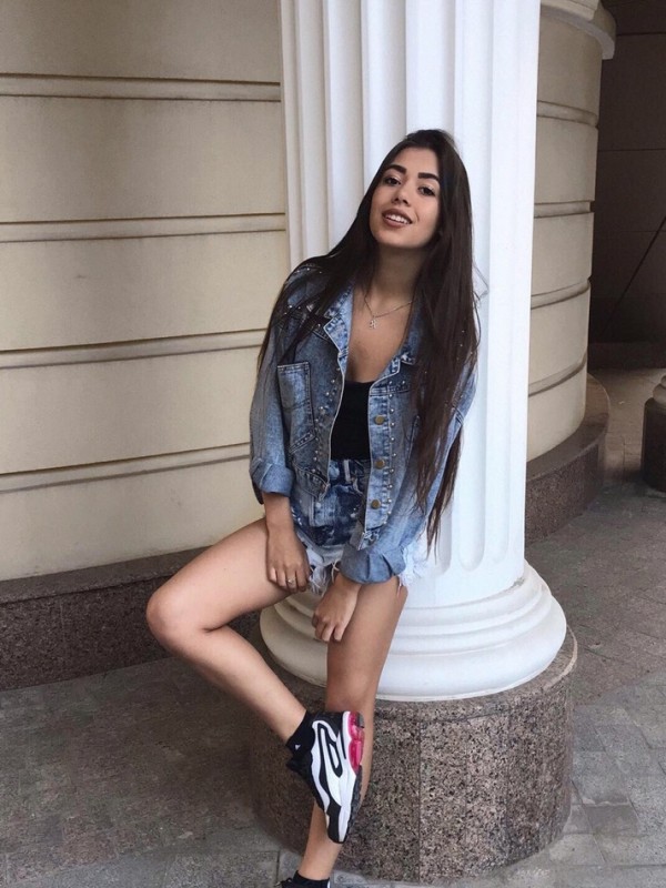 Кларисса привлекательная девушка из Димитровграда цена от 3500 руб